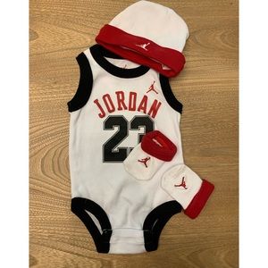 Newborn baby Jordan Outfit Set